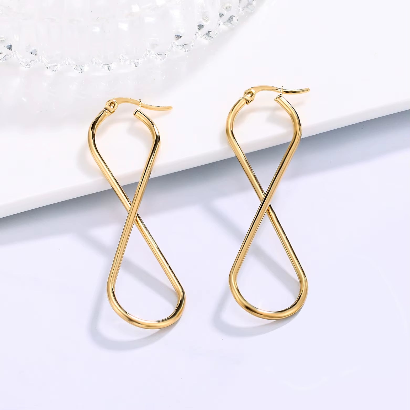 European and American Fashion Drop Earrings Unlimited Geometric Number 8 Hoop Ear Rings Golden Woman'S Retro Earrings Party Gift