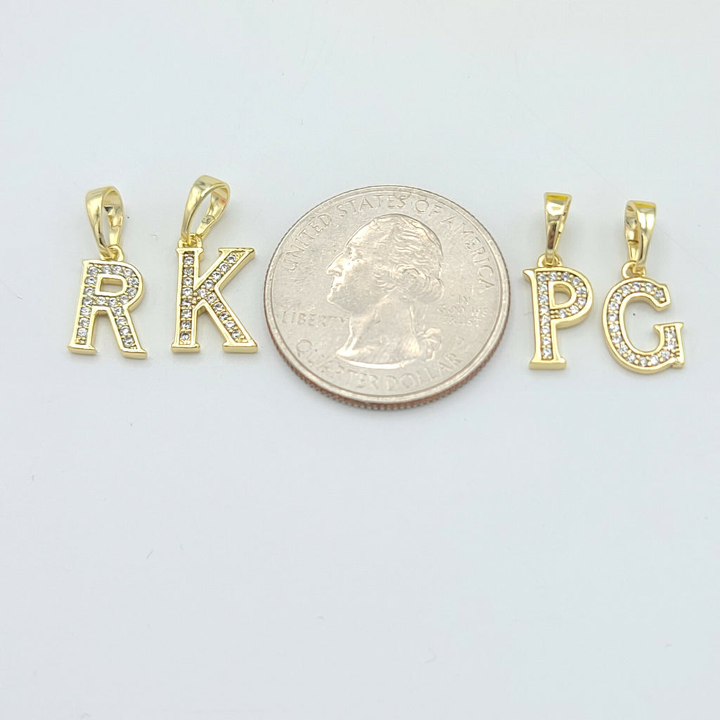 14K Gold Plated Initial Letter Name Pendant Necklace plus Chain. Oro Laminado