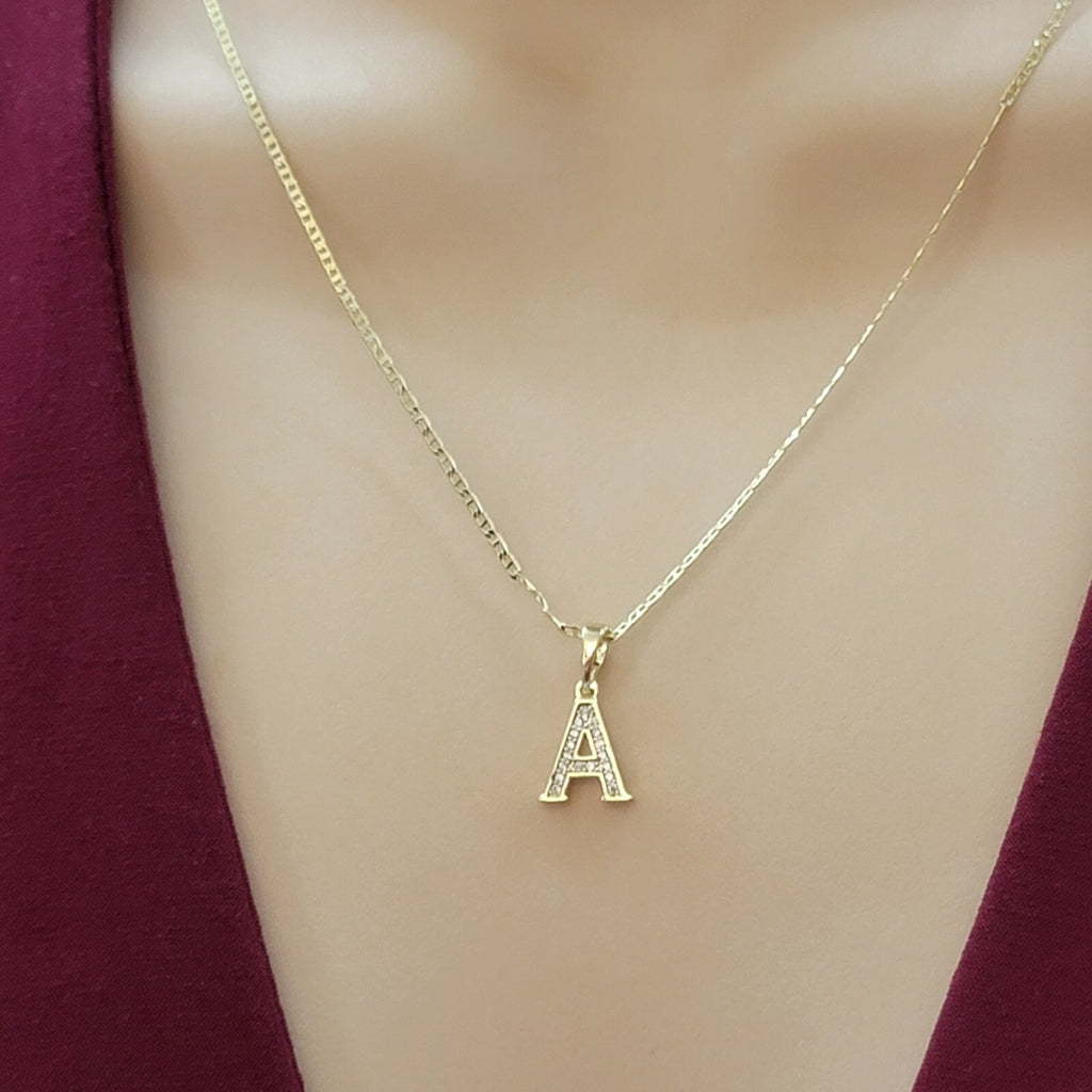 14K Gold Plated Initial Letter Name Pendant Necklace plus Chain. Oro Laminado