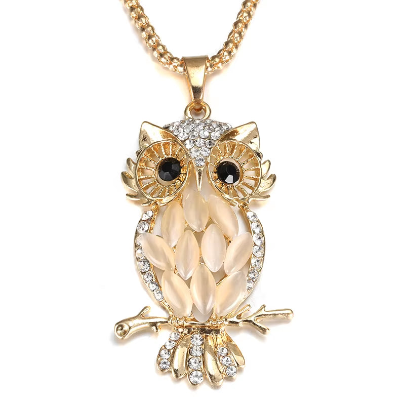 Hollow Golden Zircon Lady Pendant Box Owl Aromatherapy Locket Essential Oil Diffuser Magnetic Opening Necklace Jewelery